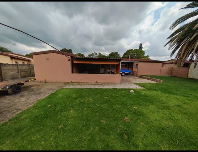 3 BEDROOM HOUSE FOR SALE IN SASOLBURG EXT 5